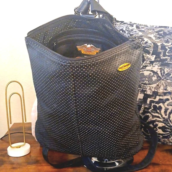 HARLEY- DAVIDSON Black Perforated GRAB N GO Backpack - Picture 3 of 12